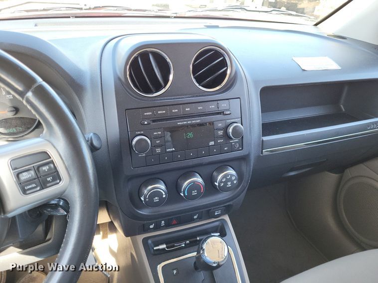 image for item LR9036 2012 Jeep Compass Latitude  SUV