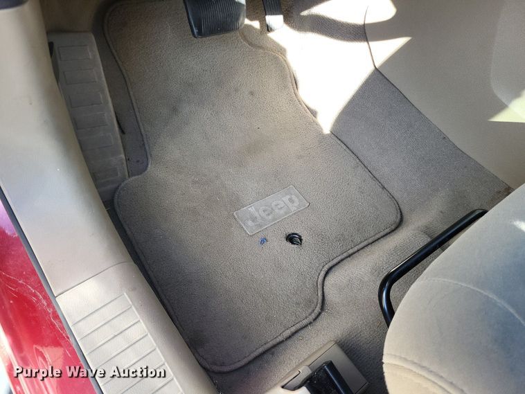 image for item LR9036 2012 Jeep Compass Latitude  SUV