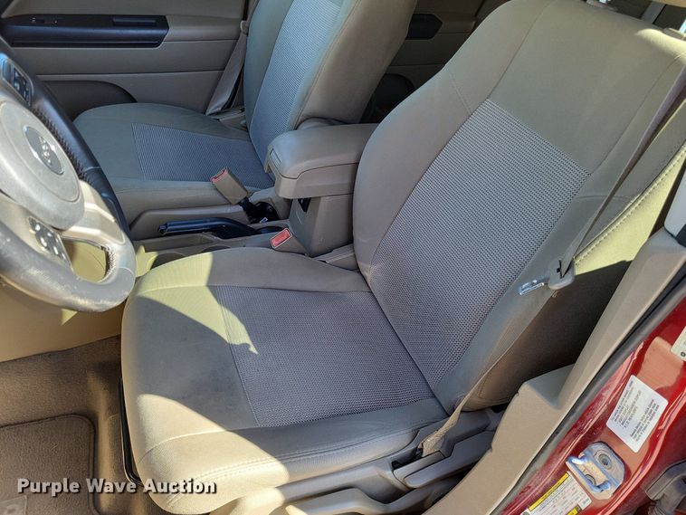 image for item LR9036 2012 Jeep Compass Latitude  SUV