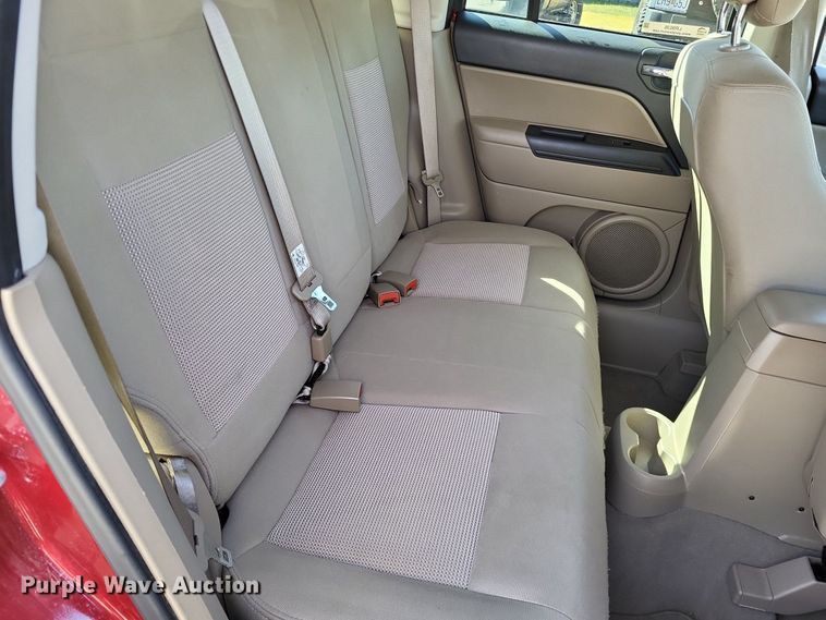 image for item LR9036 2012 Jeep Compass Latitude  SUV