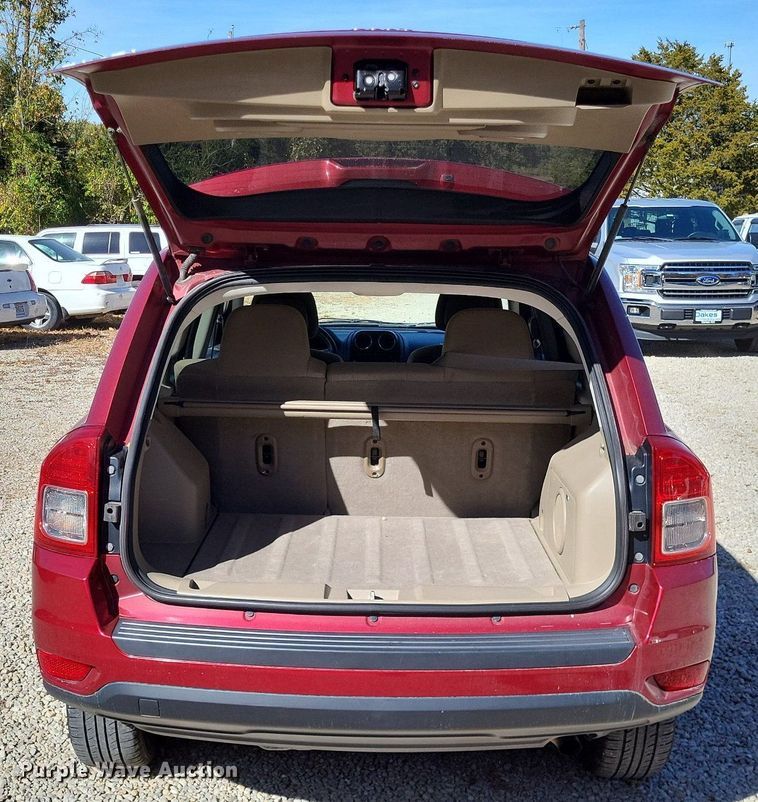 image for item LR9036 2012 Jeep Compass Latitude  SUV