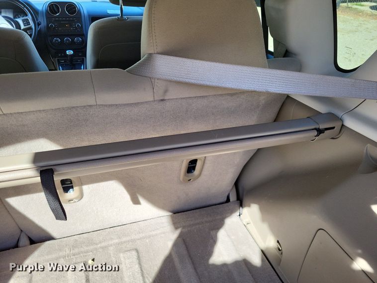 image for item LR9036 2012 Jeep Compass Latitude  SUV