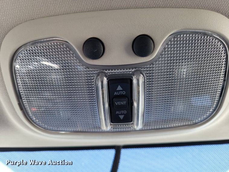 image for item LR9036 2012 Jeep Compass Latitude  SUV