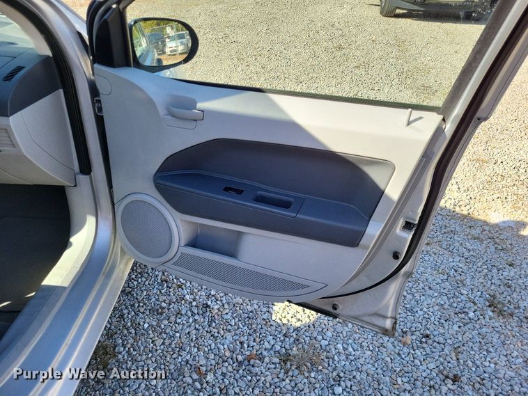 image for item LR9037 2007 Dodge Caliber SXT