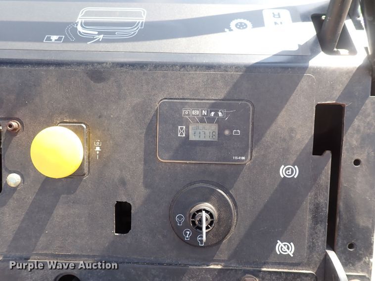 image for item LU9498 Exmark VTS691CKA52400  ZTR lawn mower