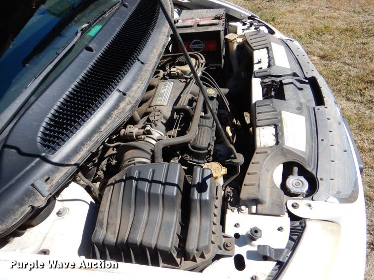 image for item LU9657 2004 Chrysler Town & Country Limited van