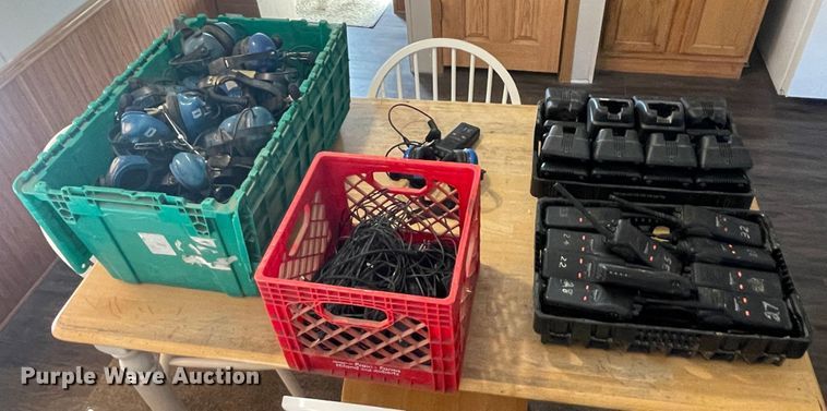 image for item LU9664 (18) Motorola Radius SP50 radio headsets