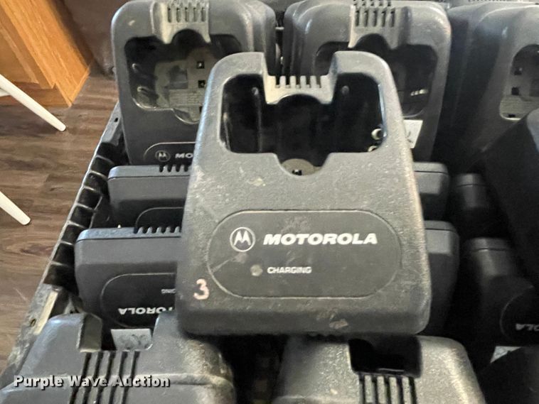 image for item LU9664 (18) Motorola Radius SP50 radio headsets