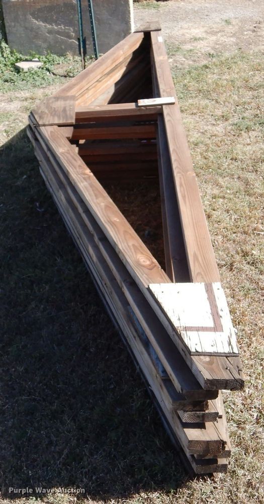 image for item LU9668 (9) wood trusses