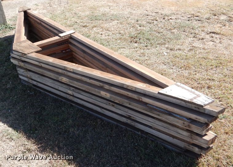 image for item LU9668 (9) wood trusses