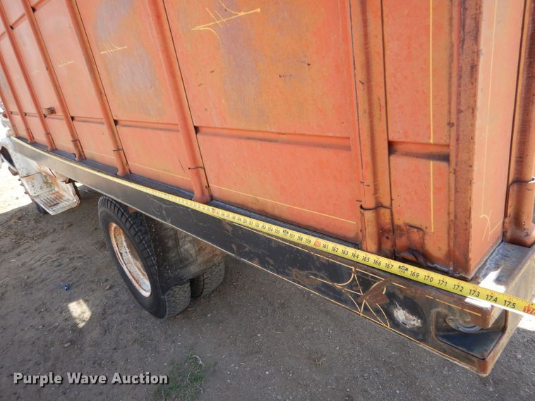 image for item LU9673 GMC 3500  grain truck