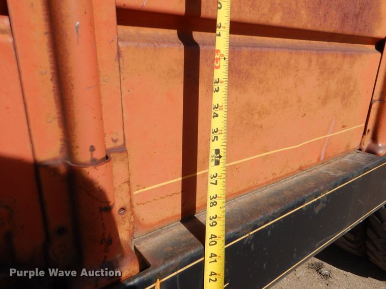 image for item LU9673 GMC 3500  grain truck