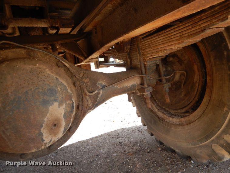 image for item LU9673 GMC 3500  grain truck