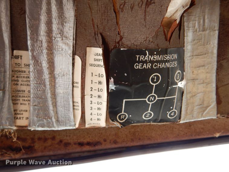 image for item LU9673 GMC 3500  grain truck