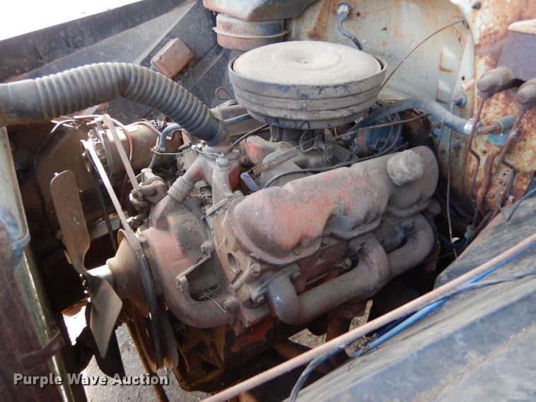 image for item LU9673 GMC 3500  grain truck