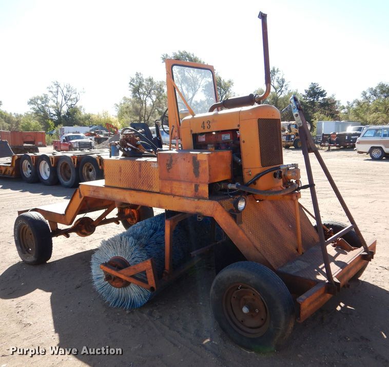 image for item LU9674 (2) Broce D9 brooms