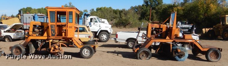 image for item LU9674 (2) Broce D9 brooms