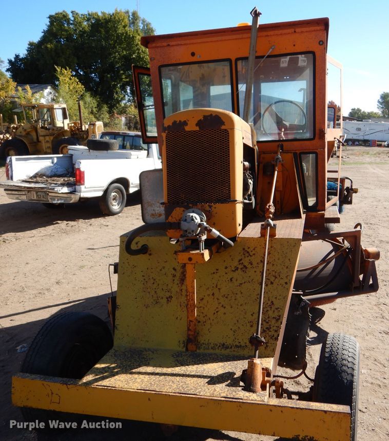 image for item LU9674 (2) Broce D9 brooms