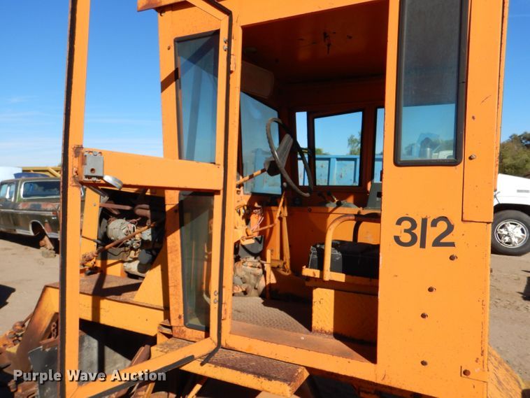 image for item LU9674 (2) Broce D9 brooms