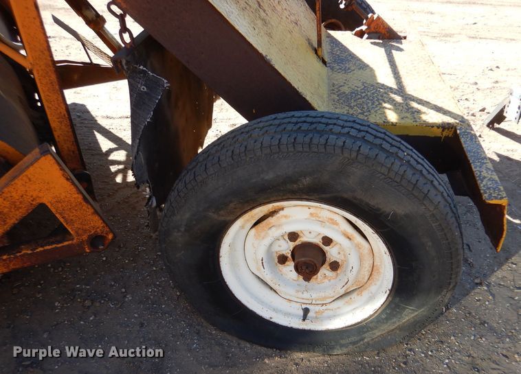 image for item LU9674 (2) Broce D9 brooms