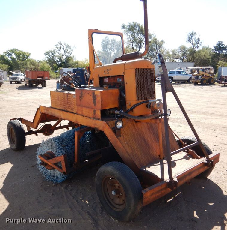 image for item LU9674 (2) Broce D9 brooms