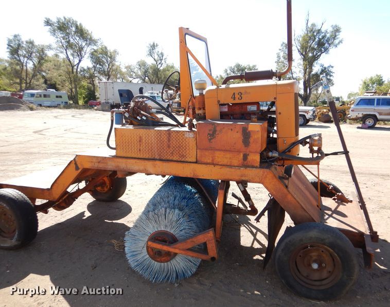 image for item LU9674 (2) Broce D9 brooms