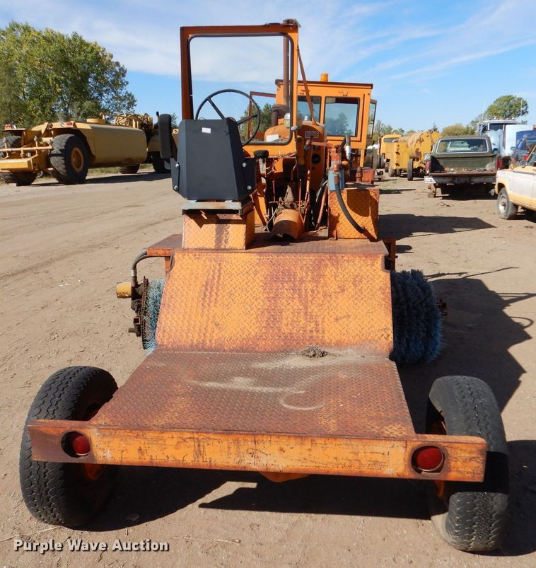 image for item LU9674 (2) Broce D9 brooms