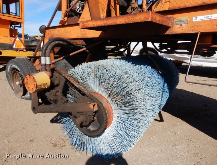 image for item LU9674 (2) Broce D9 brooms