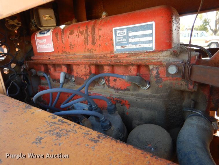 image for item LU9674 (2) Broce D9 brooms