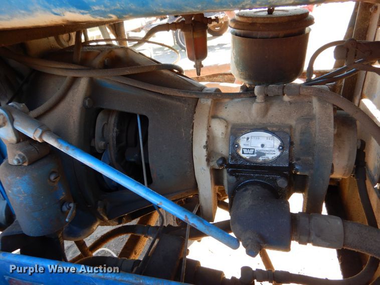 image for item LU9676 Worthington  air compressor