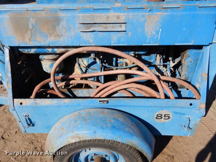 image for item LU9676 Worthington  air compressor