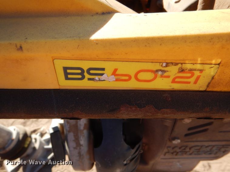 image for item LU9678 (6) plate compactors