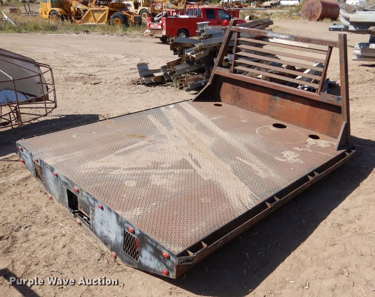 image for item LU9690 Flatbed