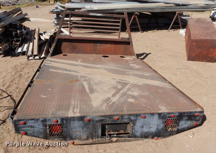 image for item LU9690 Flatbed