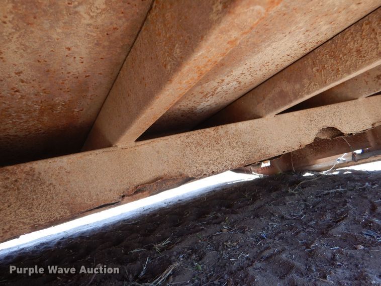 image for item LU9690 Flatbed