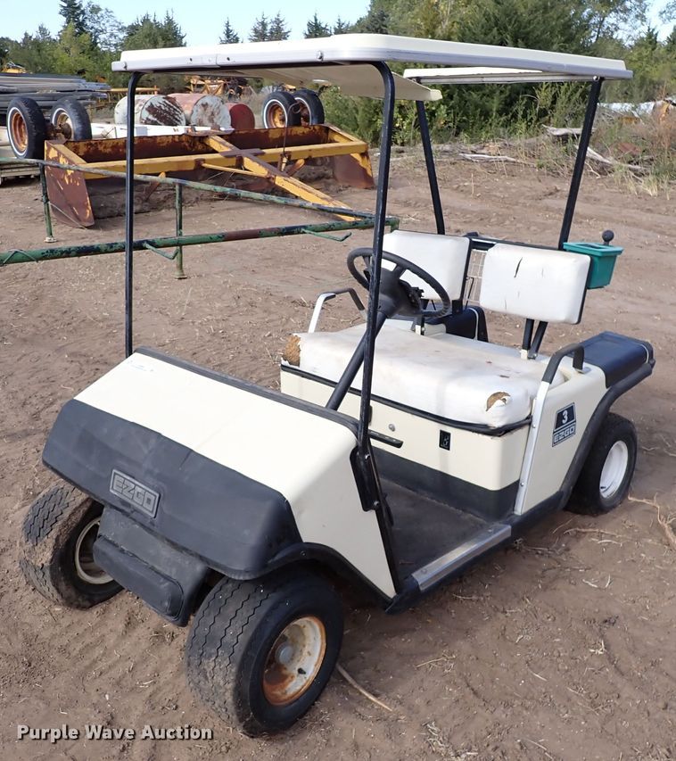 image for item LU9692 (2) Ez-go golf carts