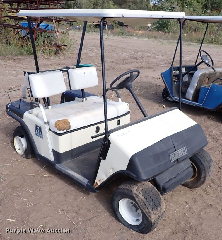 image for item LU9692 (2) Ez-go golf carts