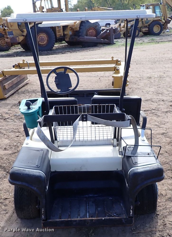 image for item LU9692 (2) Ez-go golf carts