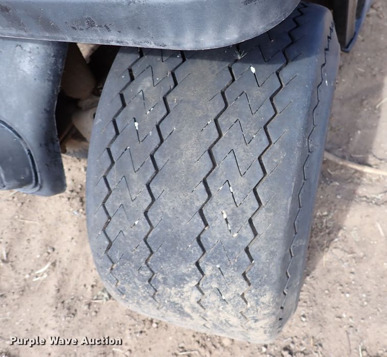 image for item LU9692 (2) Ez-go golf carts