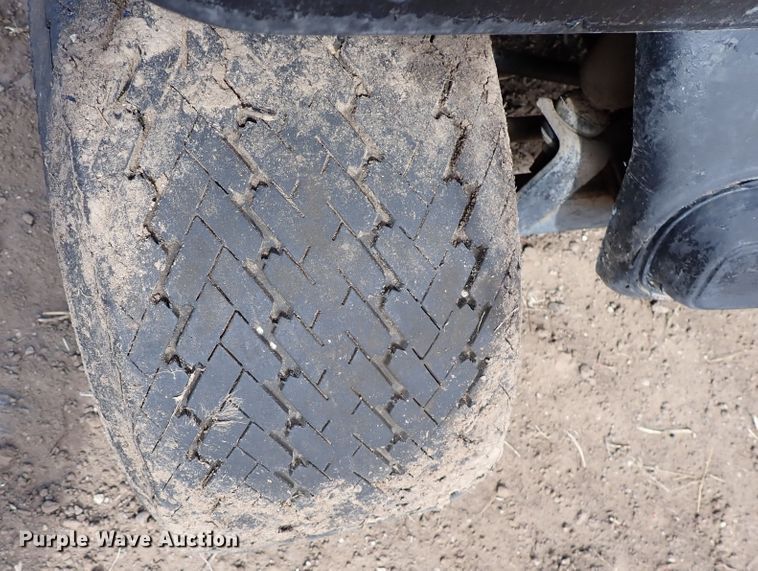 image for item LU9692 (2) Ez-go golf carts