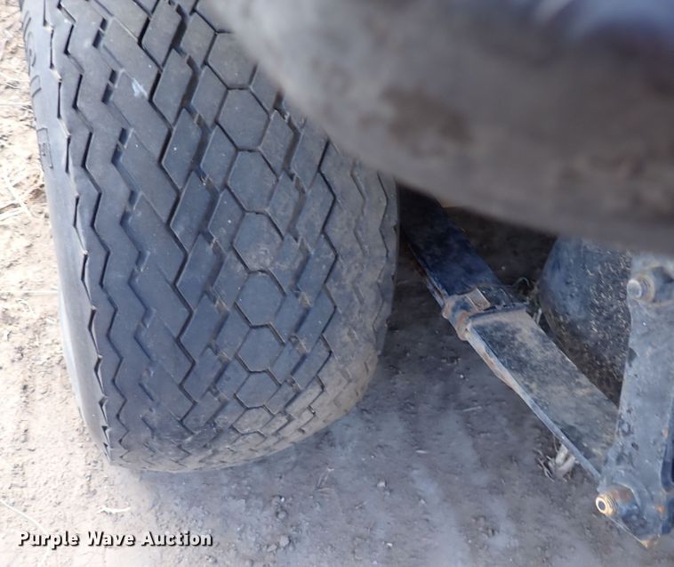 image for item LU9692 (2) Ez-go golf carts