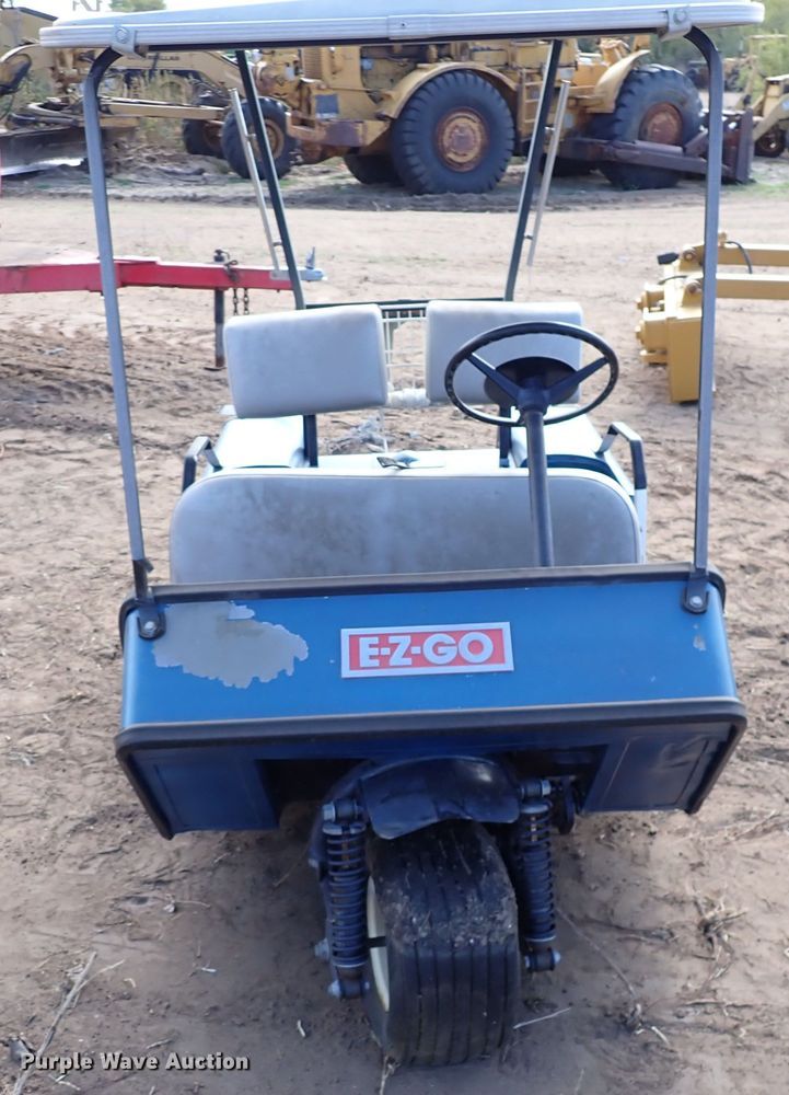 image for item LU9692 (2) Ez-go golf carts