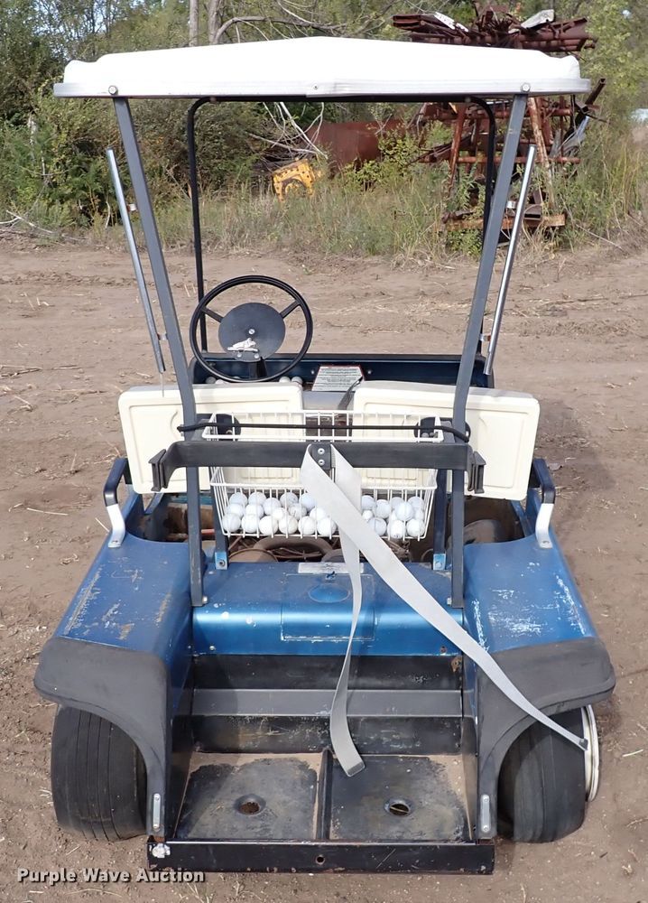 image for item LU9692 (2) Ez-go golf carts