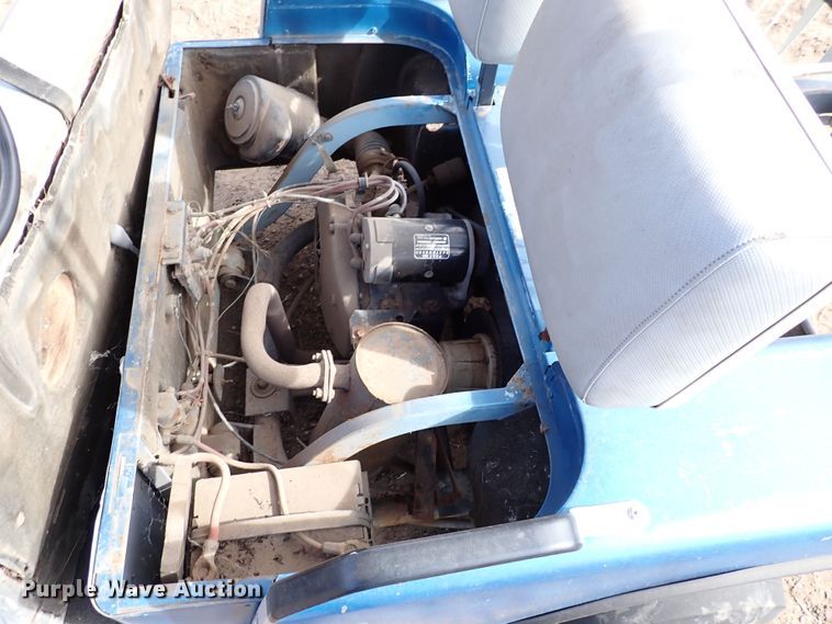 image for item LU9692 (2) Ez-go golf carts