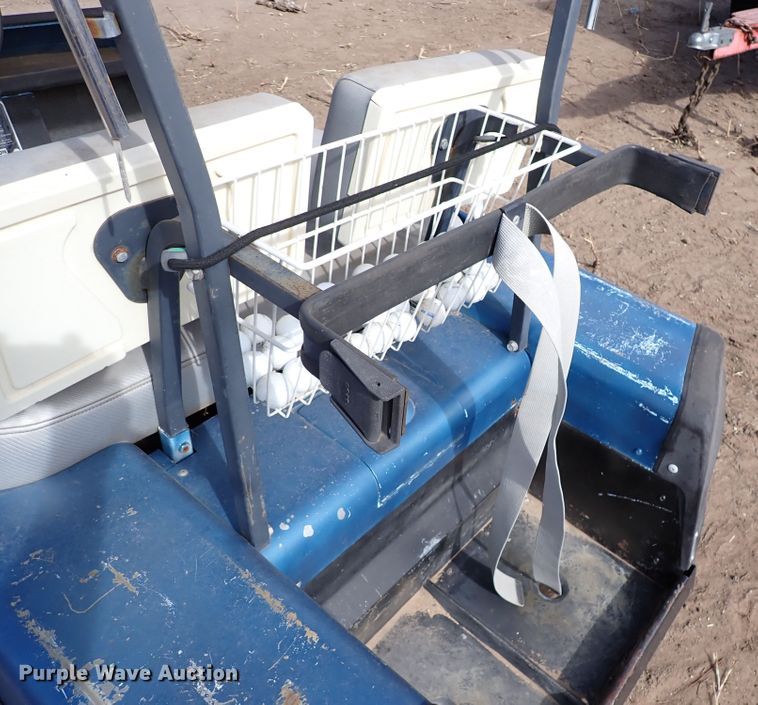 image for item LU9692 (2) Ez-go golf carts