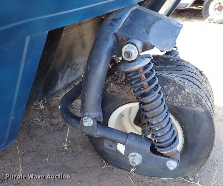 image for item LU9692 (2) Ez-go golf carts