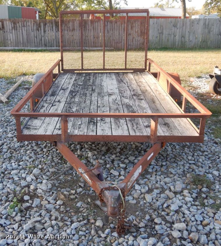 image for item LY9221 2009 Neal Manufacturing  utility trailer