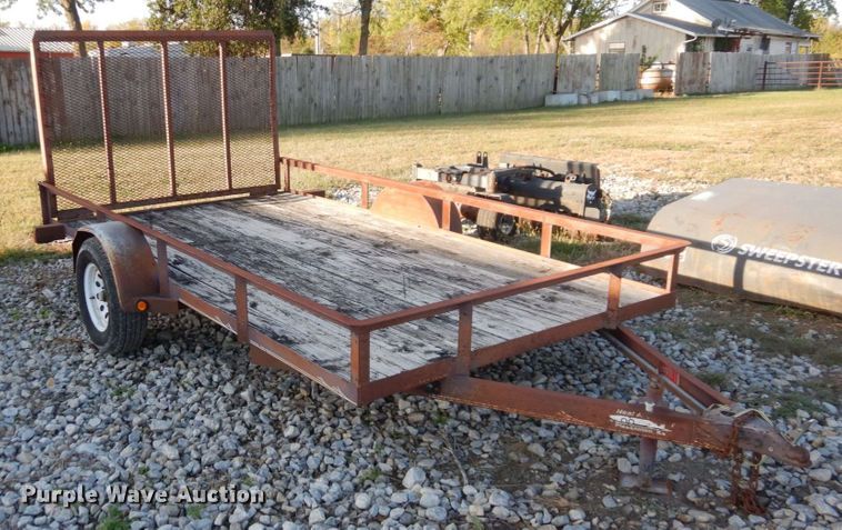 image for item LY9221 2009 Neal Manufacturing  utility trailer