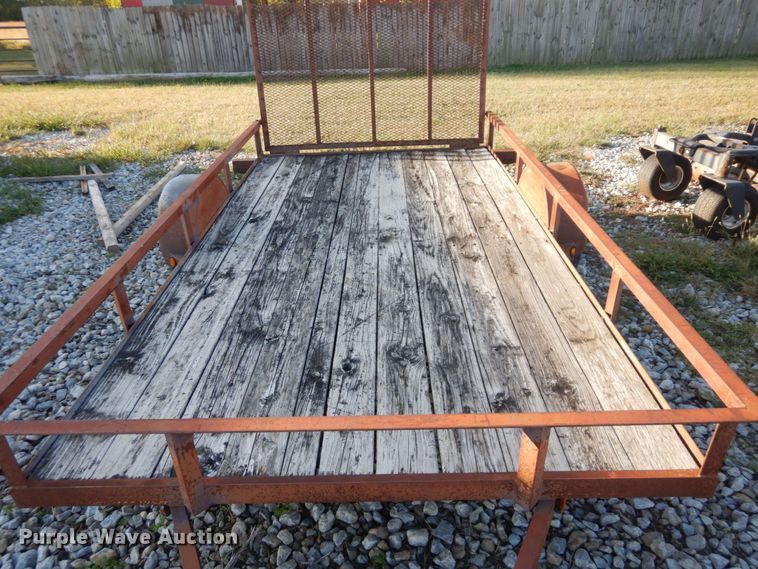 image for item LY9221 2009 Neal Manufacturing  utility trailer