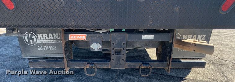 image for item MH9843 2017 Ford F450 Super Duty XLT  Crew Cab flatbed truck